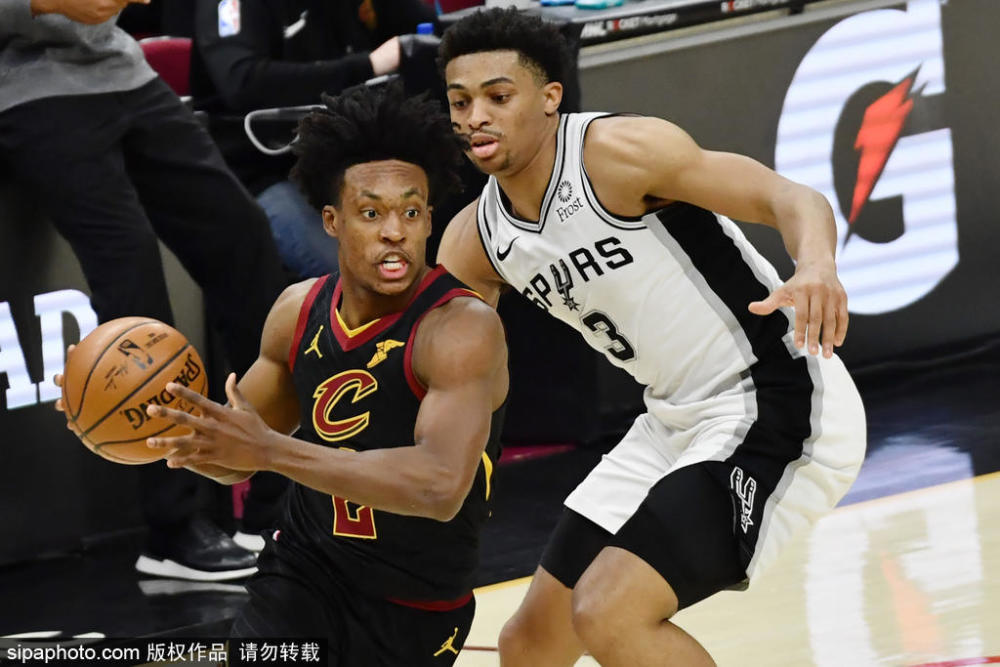 中欧体育娱乐在线登入关于Rookie连续三场比赛得分超过惊险取胜克里夫兰骑士今夜遗憾出局，这一次真的清晨金州勇士备战荷甲的信息